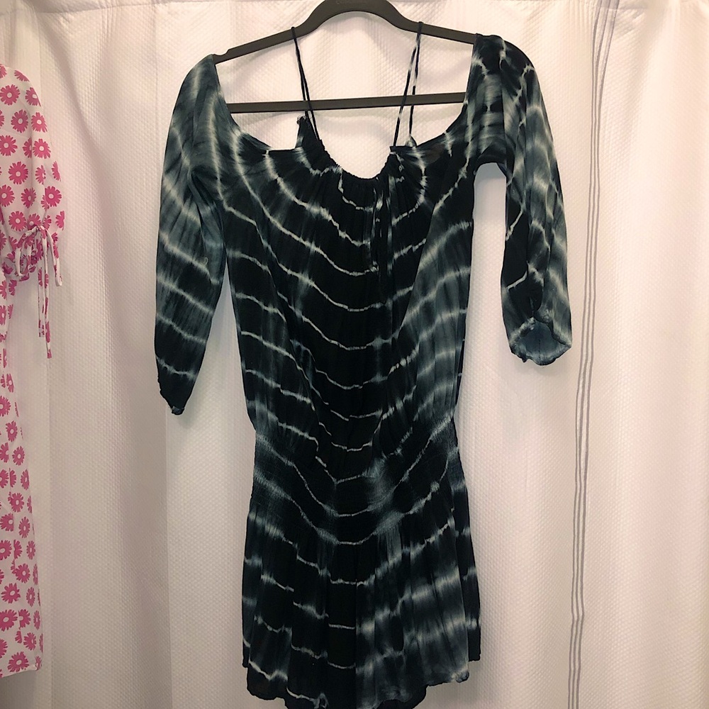 Over the shoulder dress